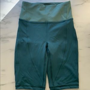 Lululemon shorts size 4 *never worn*